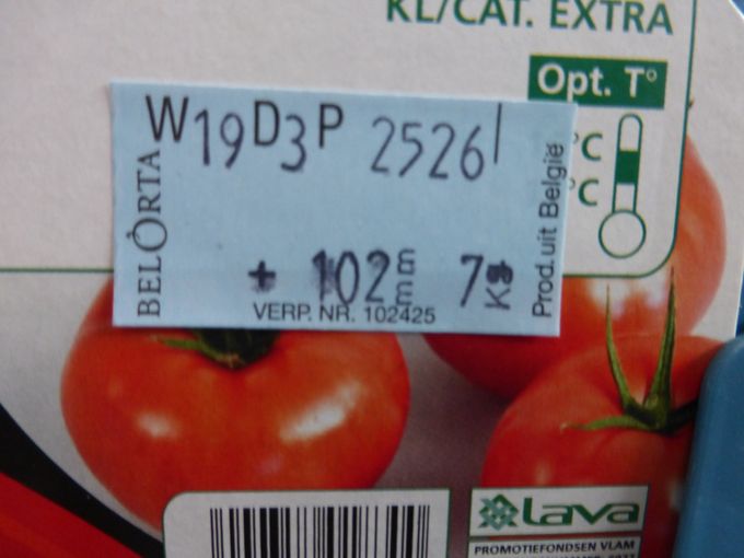 Een belangrijk voordeel voor u als winkelier en marktkramer:
op iedere kist Flandria tomaten staat duidelijk de week en dag van verpakken.
Zo kunt u opvolgen of u echt verse tomaten geleverd krijgt.