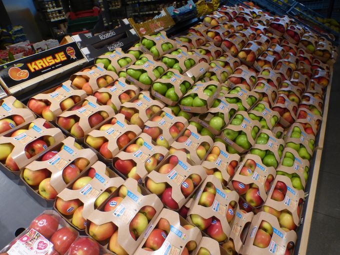 Delhaize  verpakt  alle appelen  zonder plastic film.